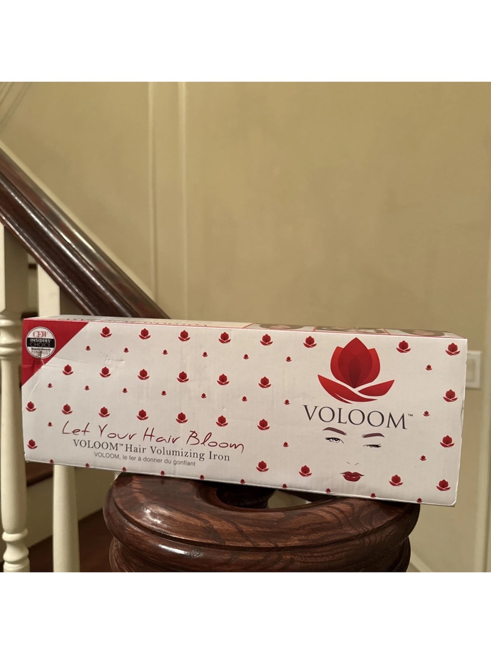 VOLOOM Red and White Hair Volumizing Iron - Let Your Hair Bloom